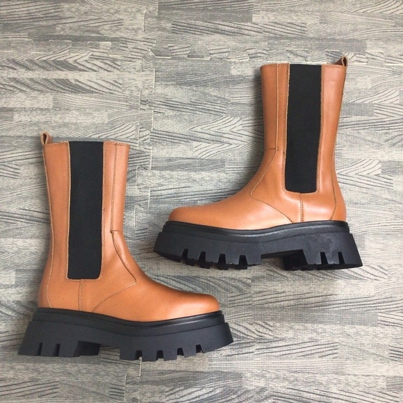 ALOHAS NWOT All Rounder Chelsea Boot - Picture 3 of 15